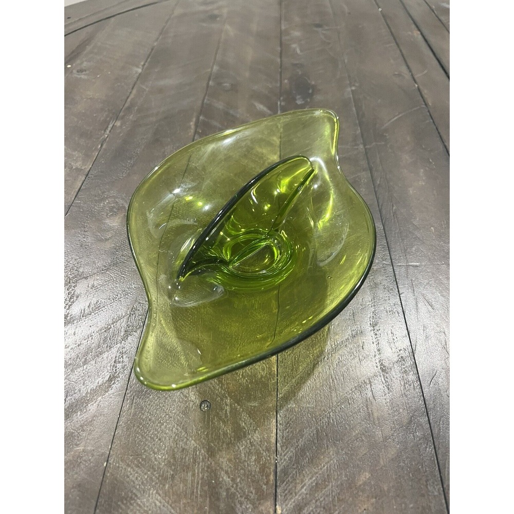 Viking Avocado Green Glass Divided‎ Relish Serving Dish Bowl Nuts Candy